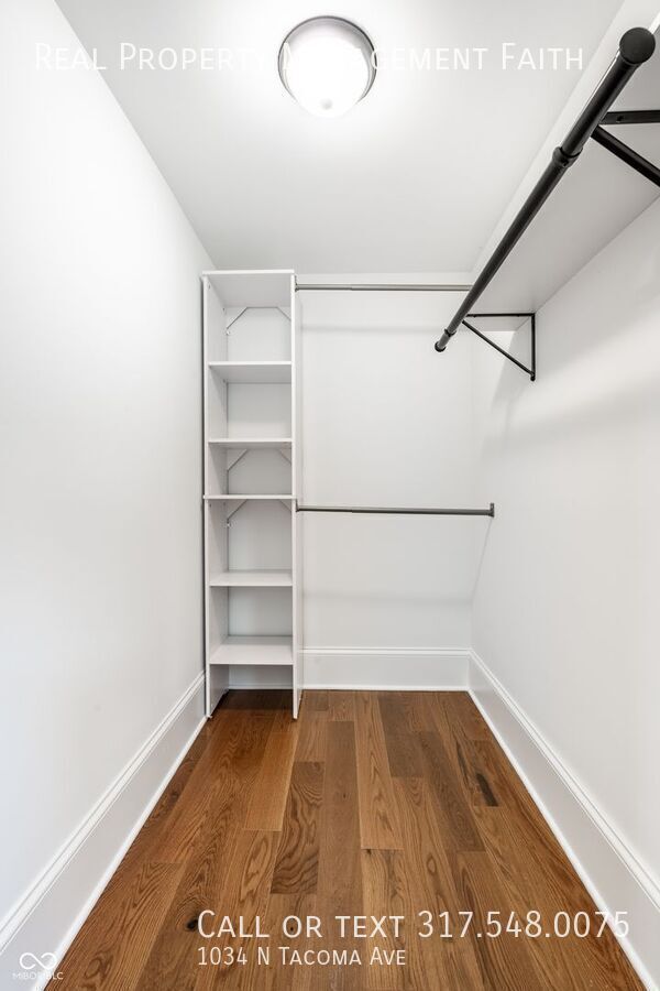 Building Photo - 1034 N Tacoma Ave