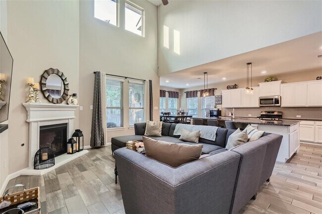 Building Photo - 2225 Sauterne Dr