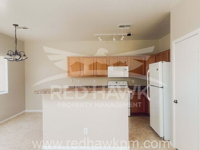 Building Photo - 41232 N Cambria Dr