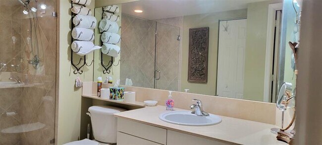 Building Photo - 2080 S Ocean Dr