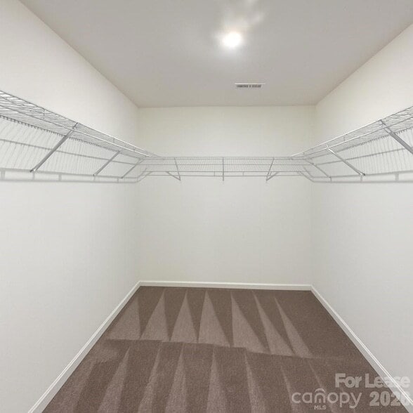 Building Photo - 574 Scotch Meadows Loop