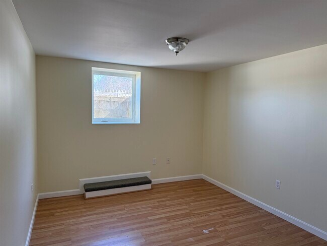 Building Photo - 276 Fremont Rd