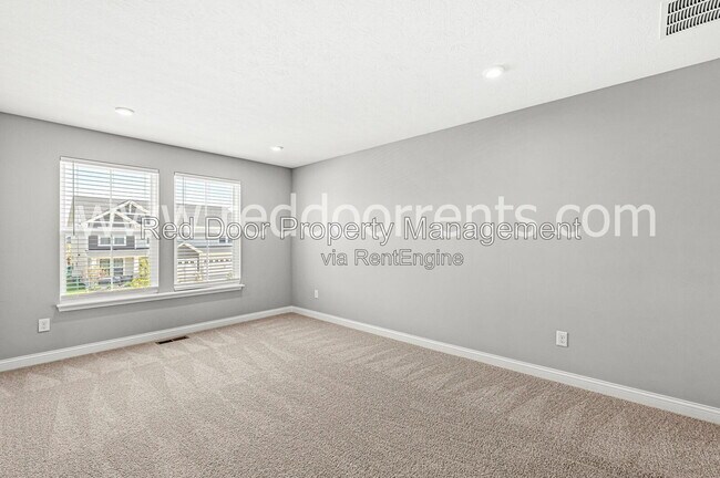 Building Photo - 15648 W Rail Dr