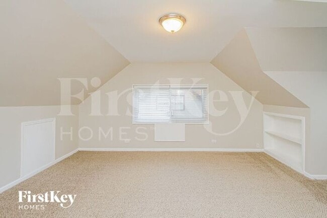 Building Photo - 171 Craig Dr W