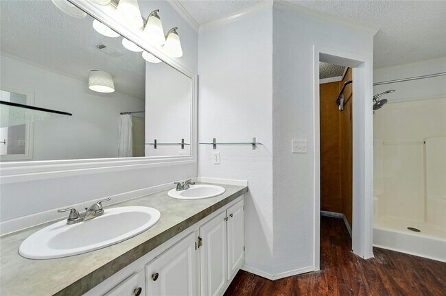 Building Photo - 1619 J J Seabrook Dr