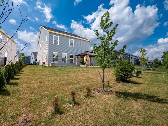 Building Photo - 7233 Celebration Dr