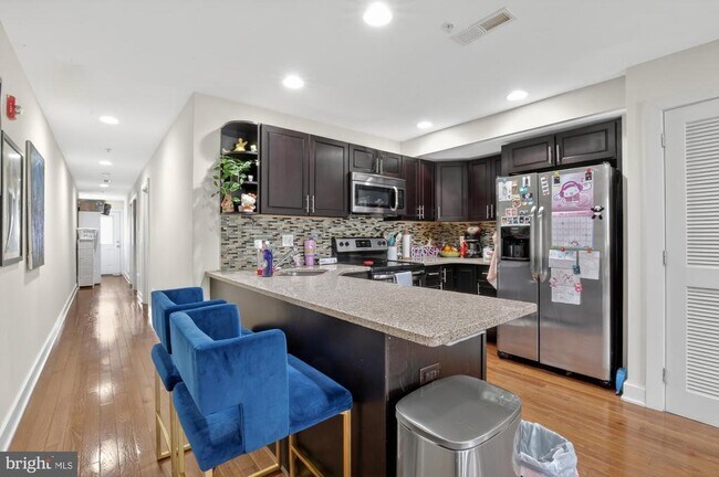 Building Photo - 1228 N 25th St