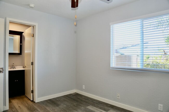 Building Photo - SO close to the beach and PCH - 3 Bedrooms and 3 Ensuite Bathrooms - Upgraded Upper Home With Lam...