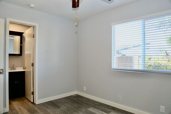 Building Photo - SO close to the beach and PCH - 3 Bedrooms...