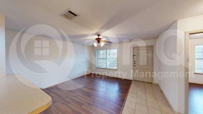 Building Photo - 2335 N Elm St