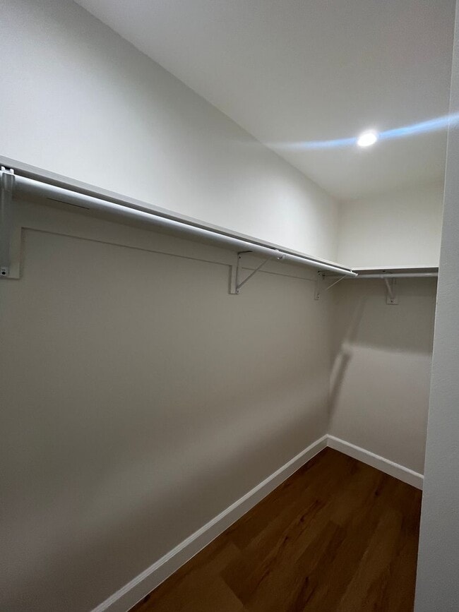 Building Photo - For Rent – Newly Remodeled 3 Bed / 2 Bath ...