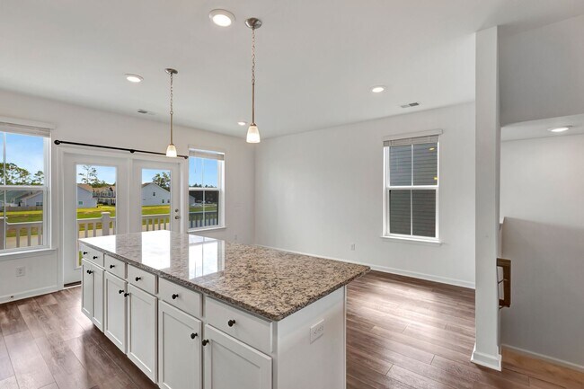 Building Photo - Recess Pointe’s One and Only Duplex! 3 Sto...