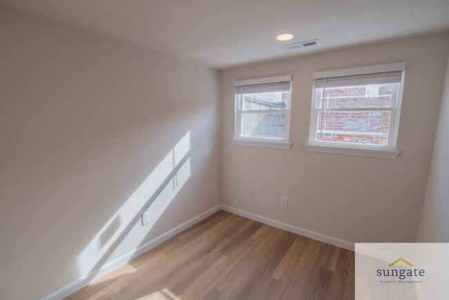 Building Photo - 1911 Eastern Ave