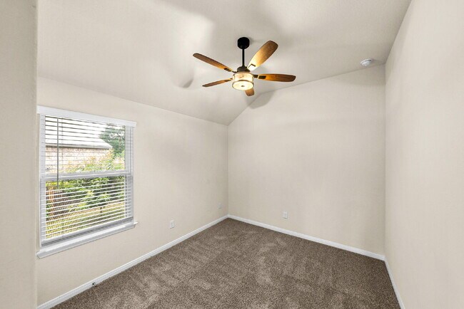 Building Photo - Greenbelt - Cul De Sac - Oversized Homesite