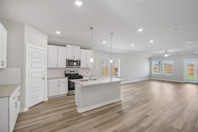 Building Photo - 3030 Marble Wy