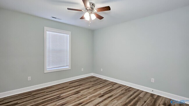 Building Photo - 14300 Peek Dr