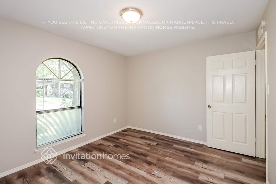 Building Photo - 2706 Pheasant Run