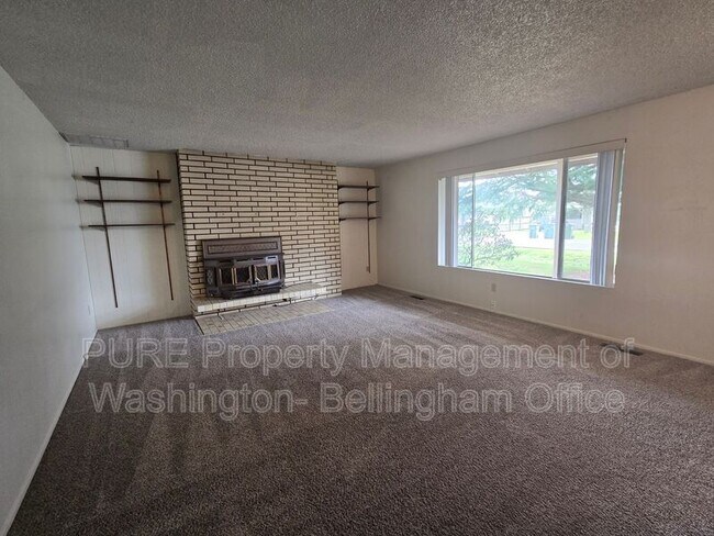 Building Photo - 3366 Cherrywood Ave