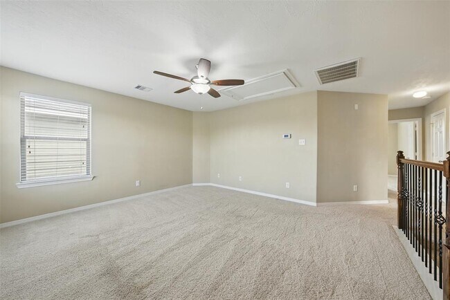 Building Photo - 27154 Harvest Pointe Ln