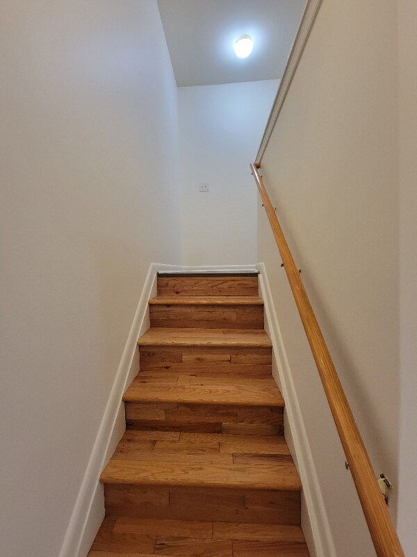 Building Photo - 815 Stoll St