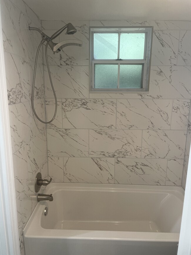 Building Photo - 4671 Pembrook Pl
