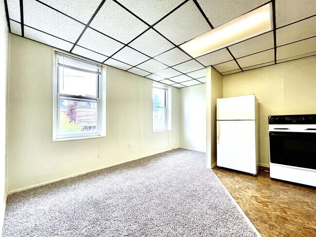 Building Photo - 403 S Atlantic Ave