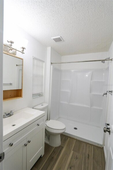 Building Photo - 3253 Bloomingdale Villas Ct