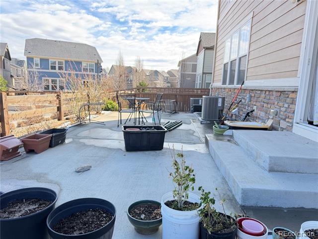 Building Photo - 15937 E Otero Cir