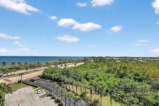 Building Photo - 801 S Ocean Dr