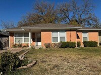 Building Photo - 7803 Seydel St