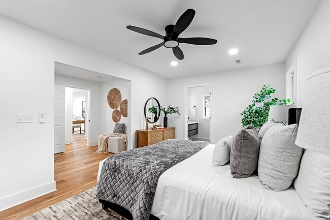 Building Photo - 28 Douglas Dr