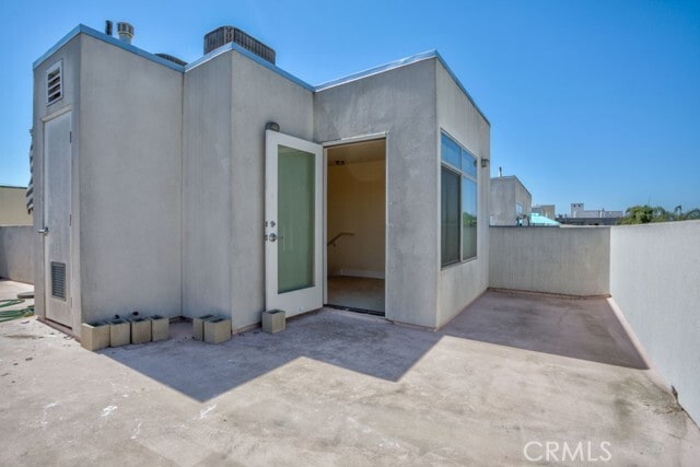 Building Photo - 1737 Colby Ave