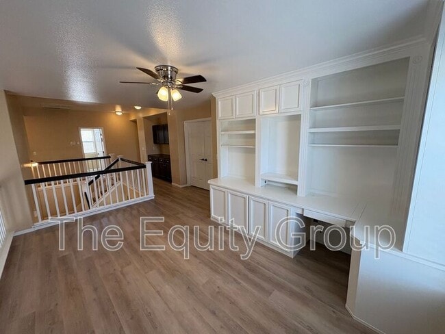 Building Photo - 938 W Encore Dr