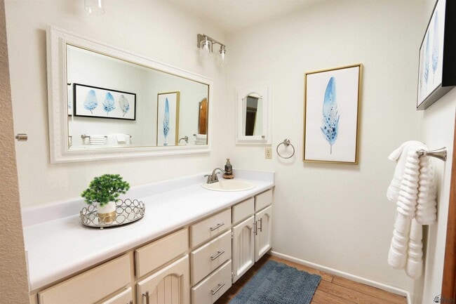 Building Photo - 3533 S Cholla Dr