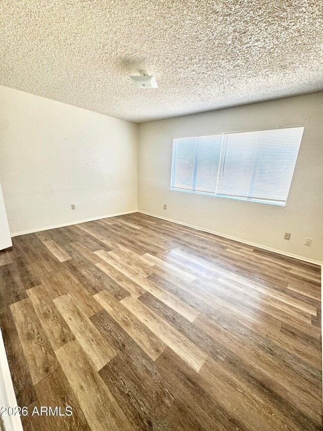 Building Photo - 615 S 3rd St