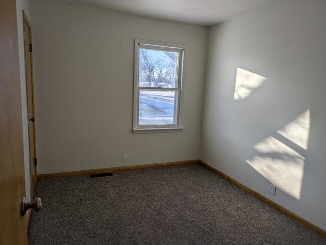 Building Photo - 2611 27th St