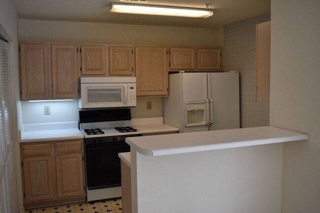 Building Photo - 1391 Keys Crossing Dr NE