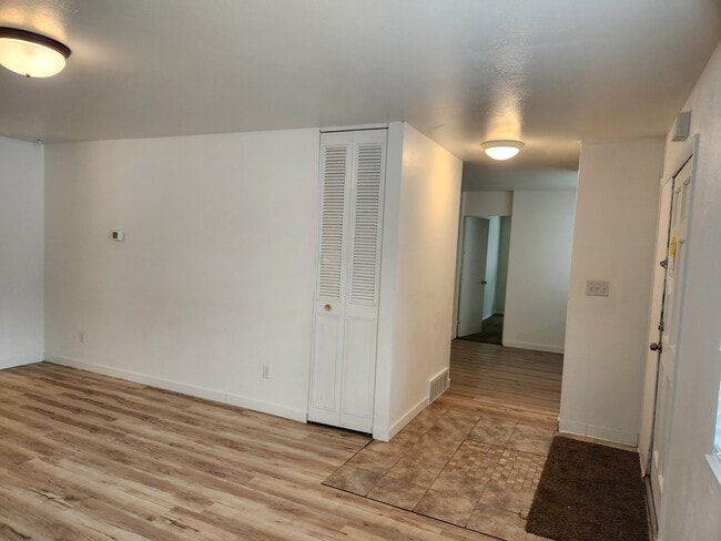 Building Photo - 4287 Deerfield Hills Rd