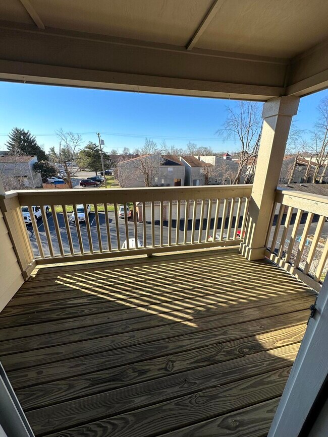 Building Photo - 600 Vincent Way