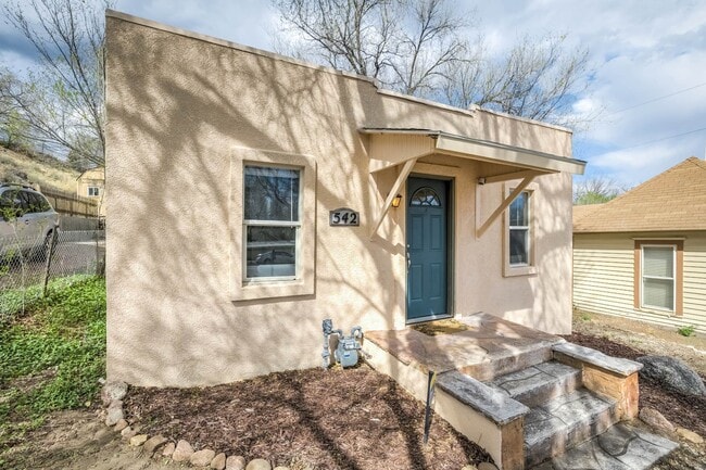 Building Photo - 542 W Boulder St