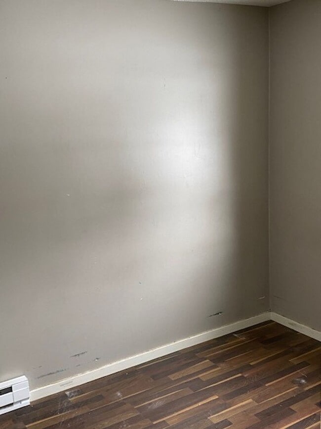 Building Photo - 1 Bedroom, 1 Bathroom Single Family Home i...