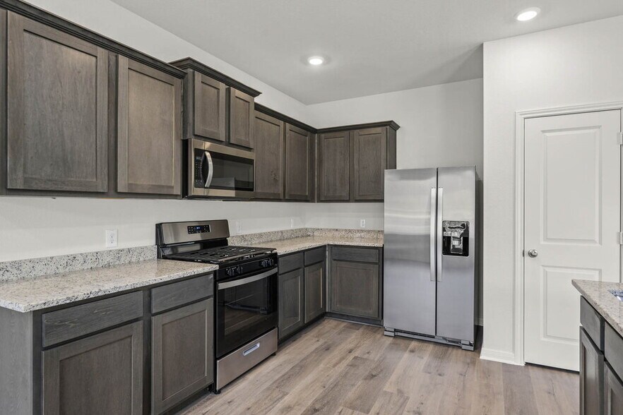 Building Photo - 301 Patton Ln