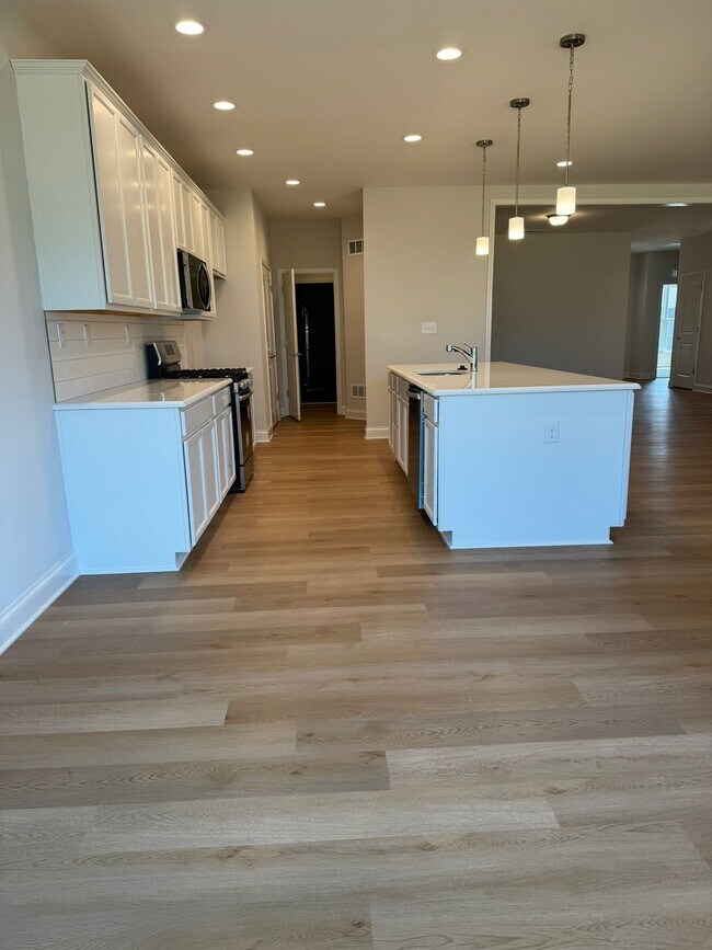Building Photo - 3603 Waltham Dr