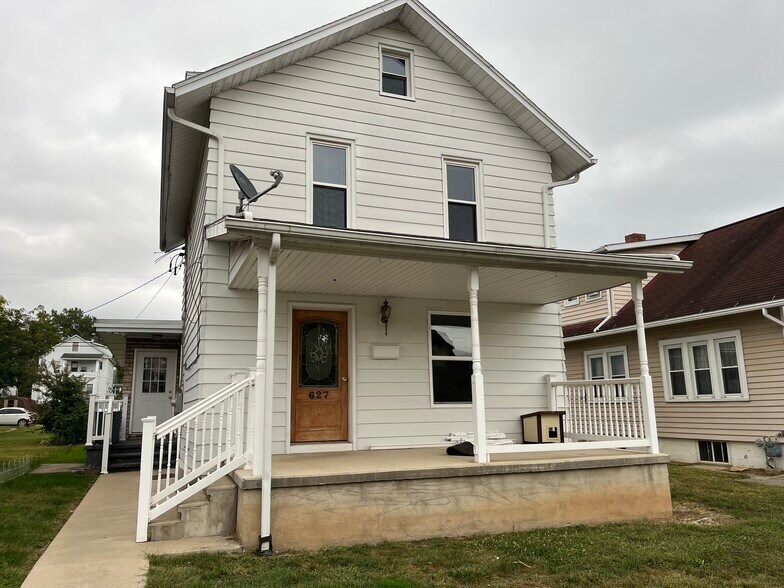Primary Photo - 627 S Wayne St