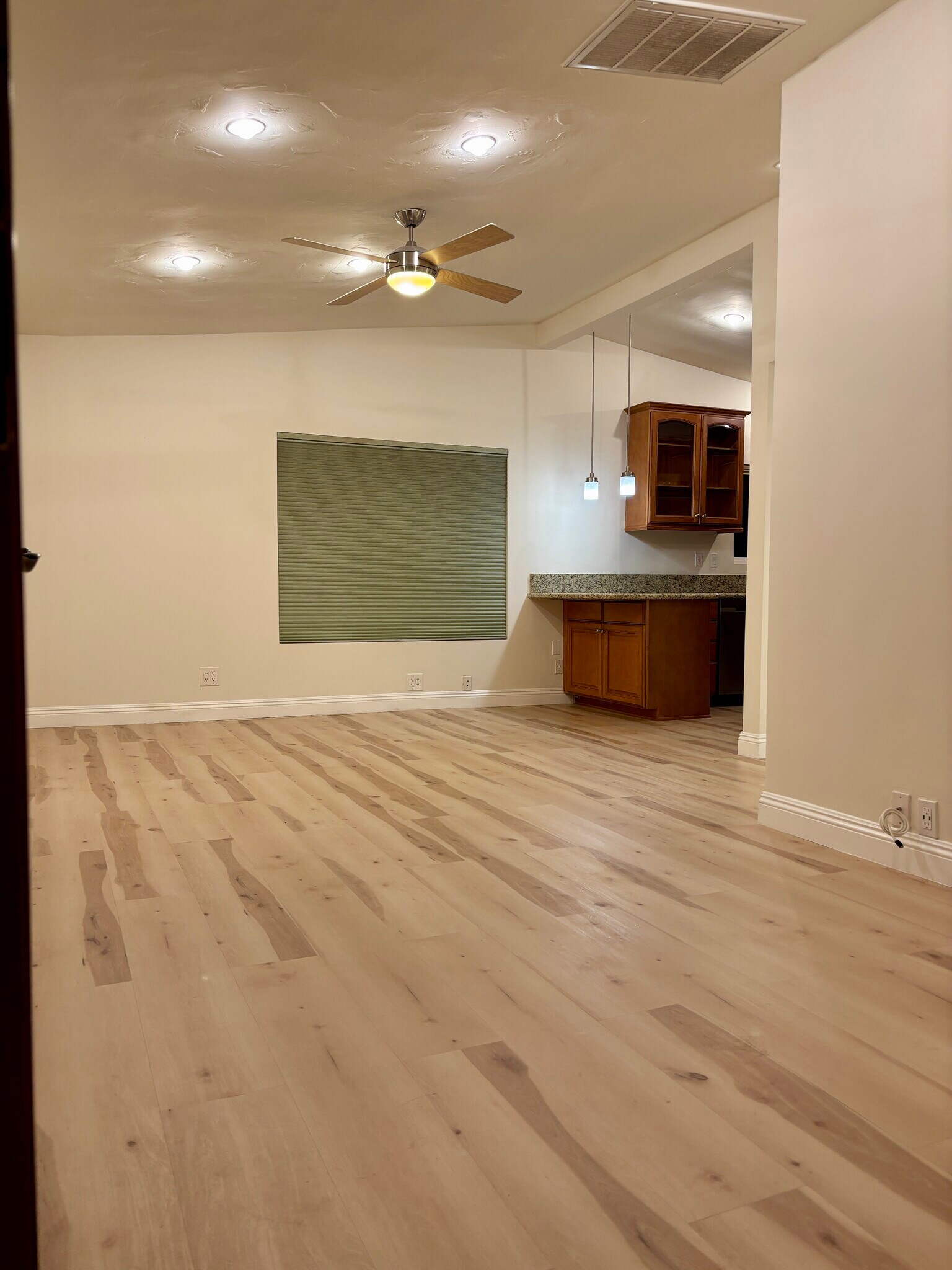 Unit 3 - 538 Brooks Ave