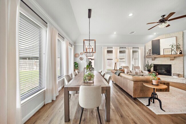 Building Photo - 19103 Heather Downs Ct