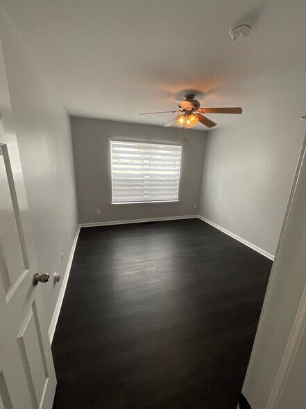 Building Photo - 23840 Northstone Village Dr