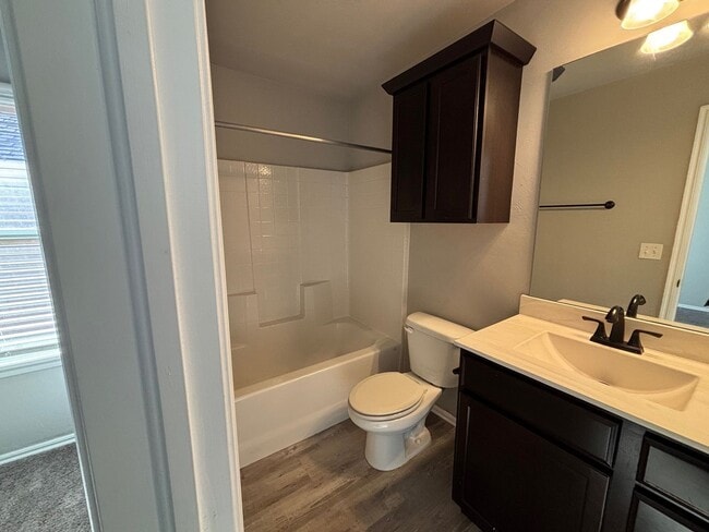 Building Photo - Home for rent