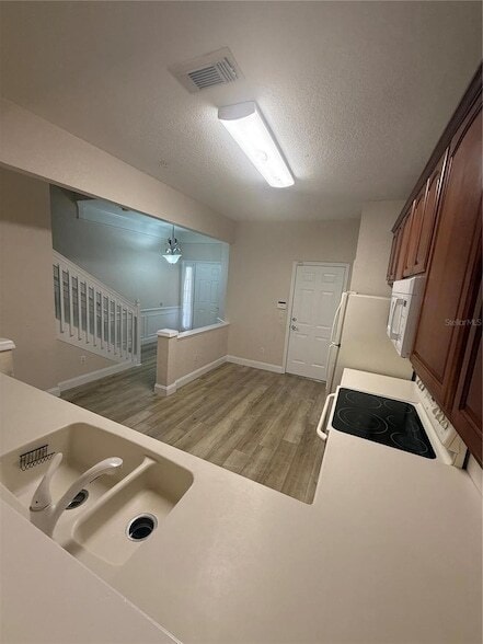 Building Photo - 2851 Polvadero Ln