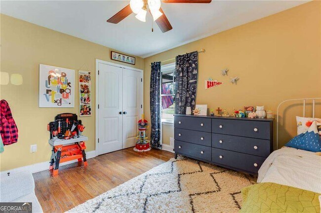 Building Photo - 2357 Cortez Way NE